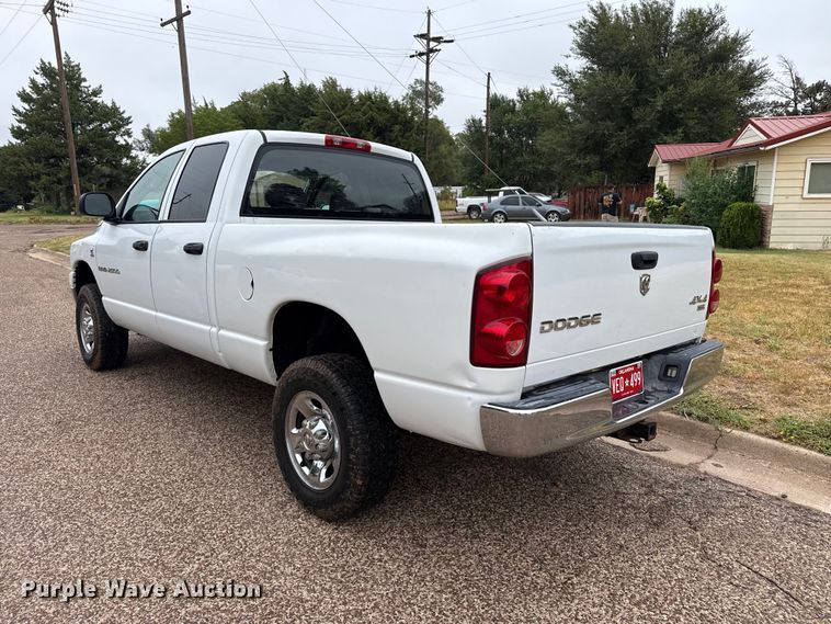 image for item FB6937 2006 Dodge Ram 2500 Ext. Cab pickup truck