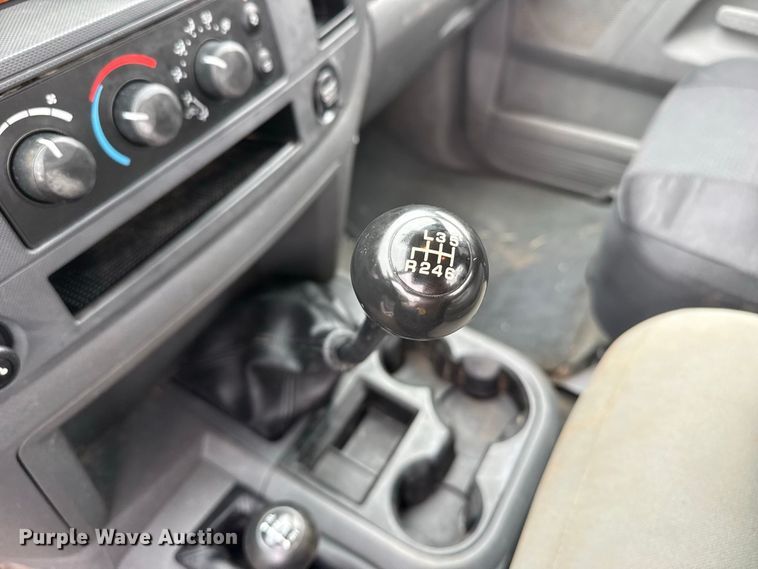 image for item FB6937 2006 Dodge Ram 2500 Ext. Cab pickup truck