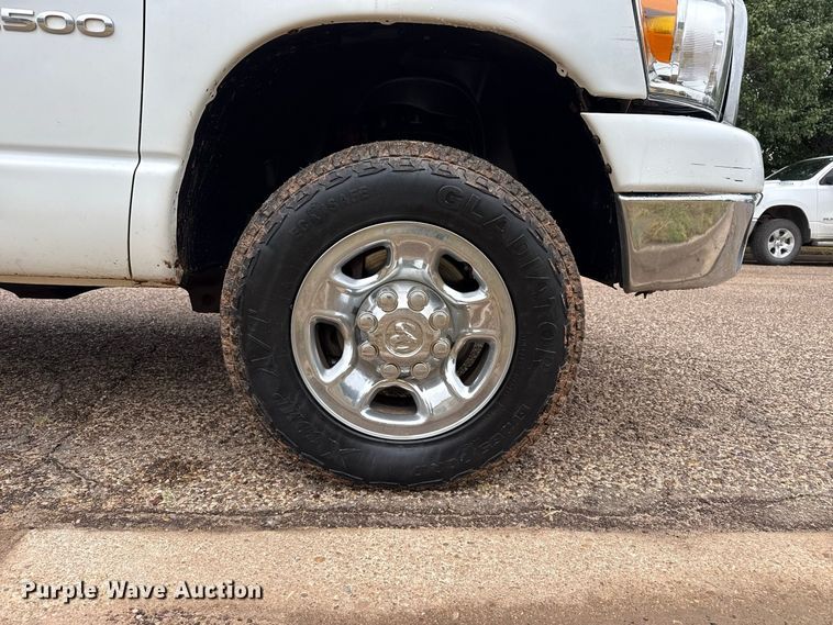 image for item FB6937 2006 Dodge Ram 2500 Ext. Cab pickup truck