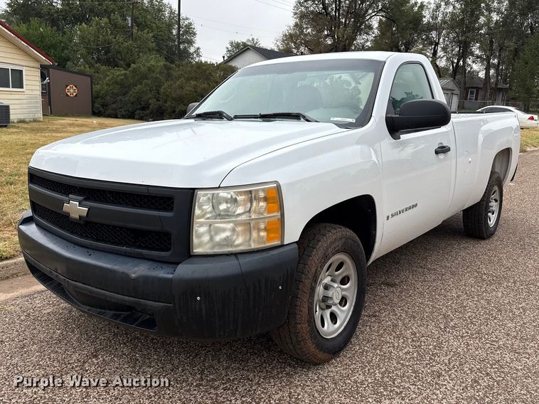 2007 Chevrolet Silverado 1500 pickup truck