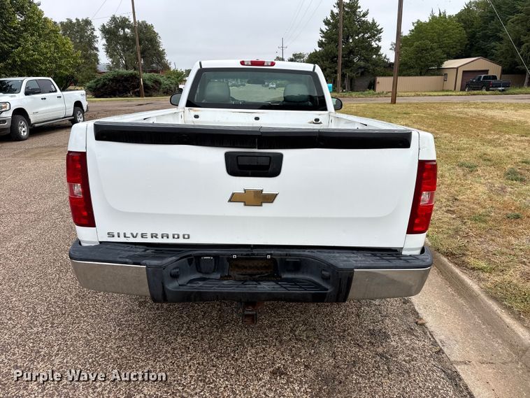 image for item FB6938 2007 Chevrolet Silverado 1500 pickup truck