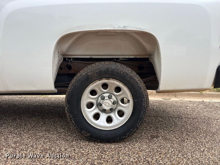 image for item FB6938 2007 Chevrolet Silverado 1500 pickup truck