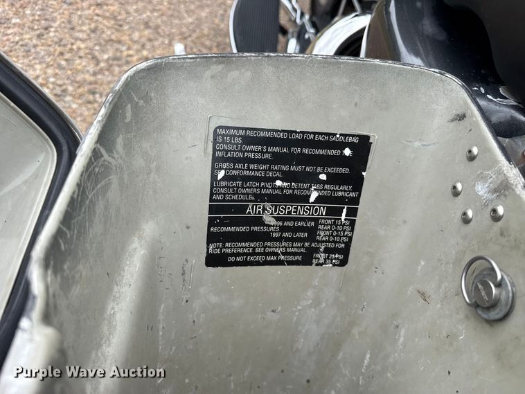 image for item FB6949 1999 Harley Davidson FLHTCI motorcycle