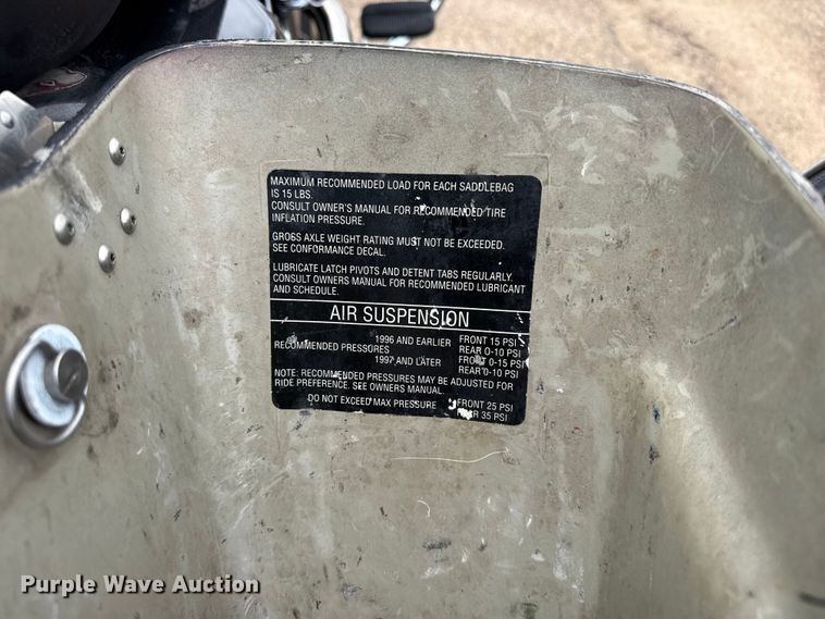 image for item FB6949 1999 Harley Davidson FLHTCI motorcycle