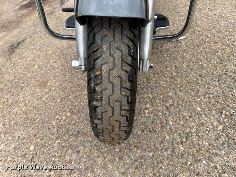 image for item FB6949 1999 Harley Davidson FLHTCI motorcycle