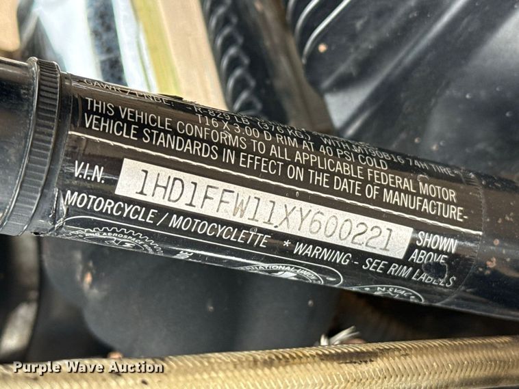 image for item FB6949 1999 Harley Davidson FLHTCI motorcycle