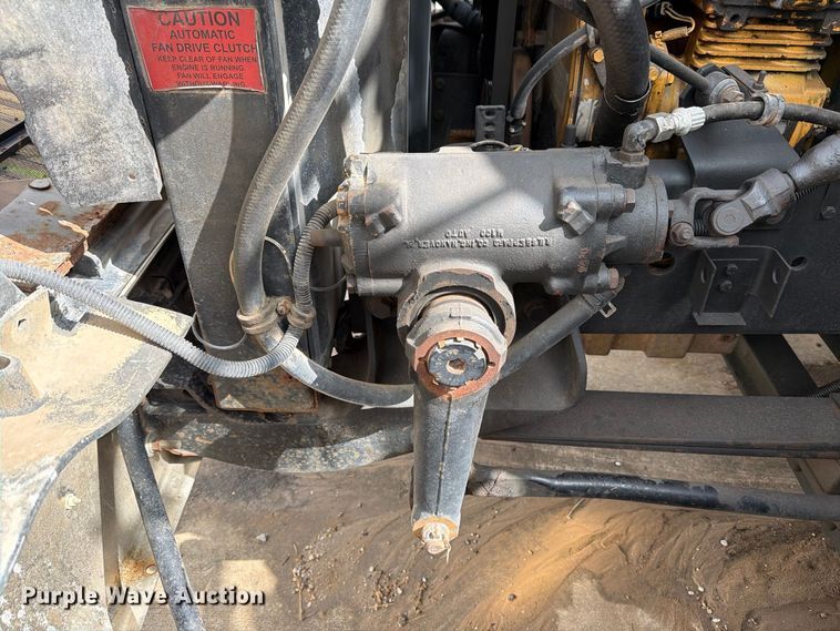 image for item FB8310 2003 International 9200i flatbed truck