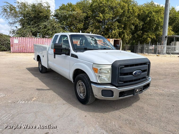 image for item FB8336 2014 Ford F250 Super Duty Ext. Cab utility bed pickup truck
