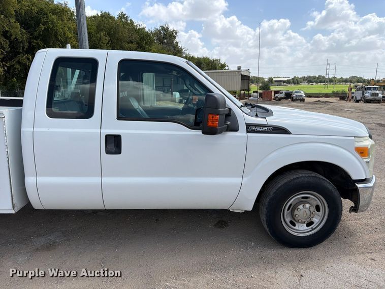 image for item FB8336 2014 Ford F250 Super Duty Ext. Cab utility bed pickup truck