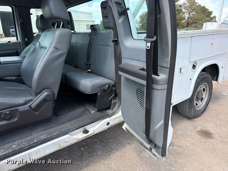 image for item FB8336 2014 Ford F250 Super Duty Ext. Cab utility bed pickup truck