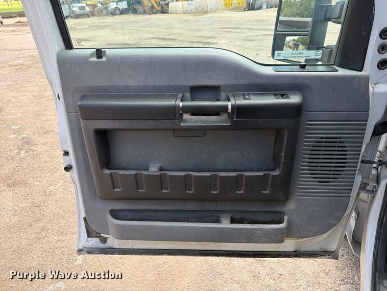 image for item FB8336 2014 Ford F250 Super Duty Ext. Cab utility bed pickup truck