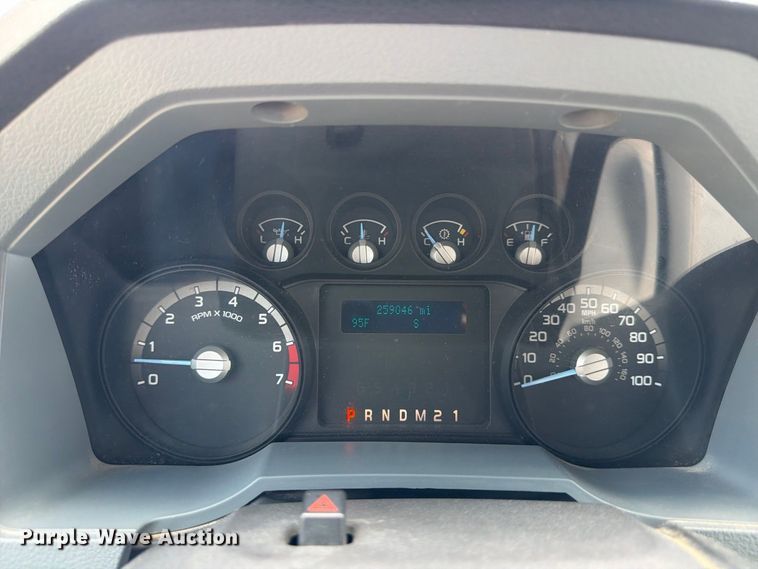 image for item FB8336 2014 Ford F250 Super Duty Ext. Cab utility bed pickup truck