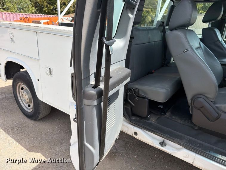 image for item FB8336 2014 Ford F250 Super Duty Ext. Cab utility bed pickup truck