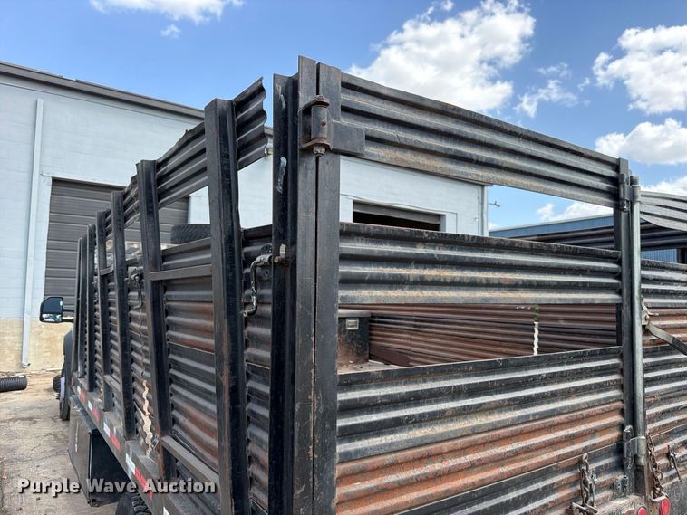 image for item FB8337 2017 Ford F550 Super Duty dump flatbed truck