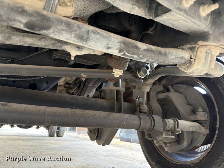 image for item FB8337 2017 Ford F550 Super Duty dump flatbed truck