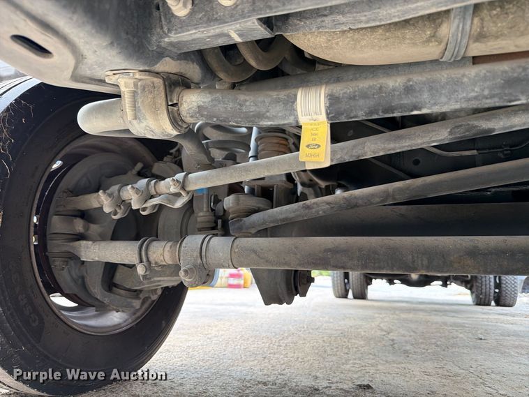 image for item FB8337 2017 Ford F550 Super Duty dump flatbed truck