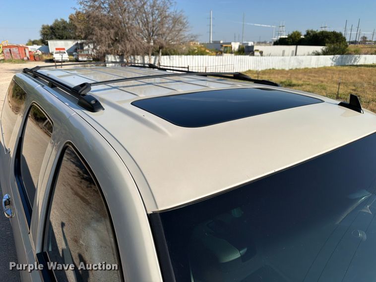 image for item FB8338 2013 Chevrolet Suburban SUV