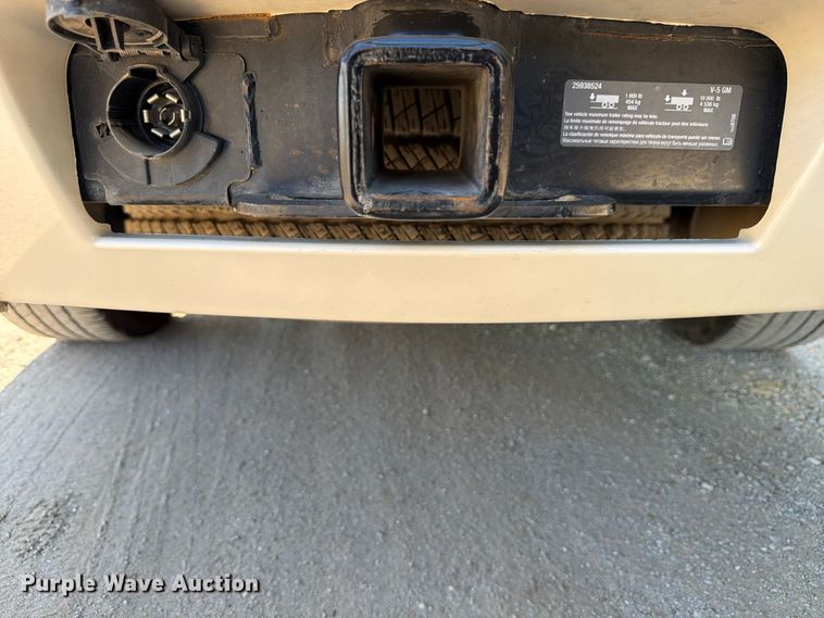image for item FB8338 2013 Chevrolet Suburban SUV