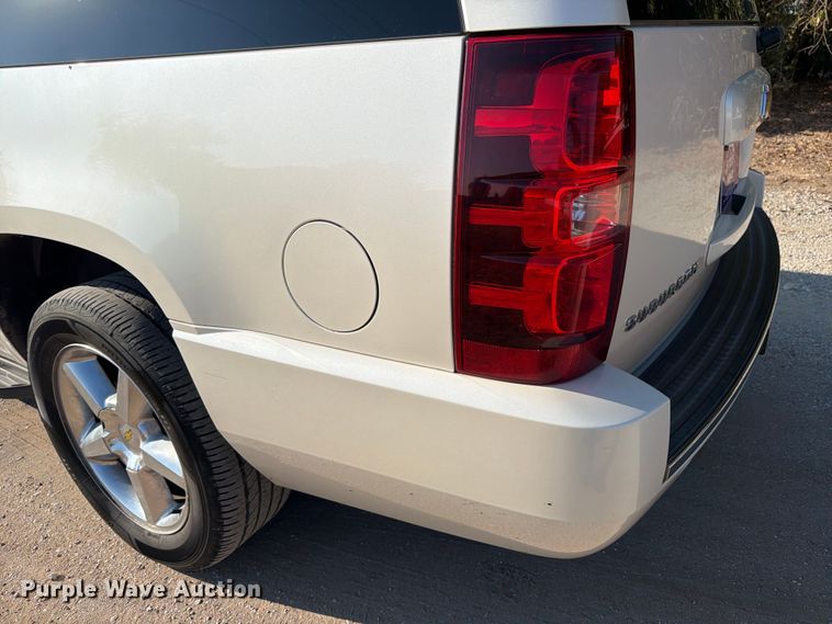 image for item FB8338 2013 Chevrolet Suburban SUV