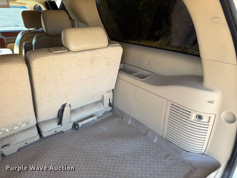 image for item FB8338 2013 Chevrolet Suburban SUV