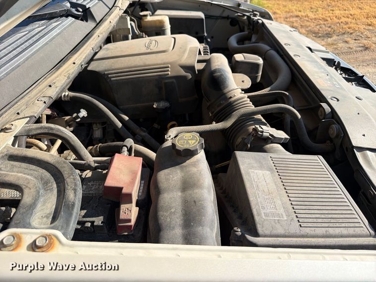 image for item FB8338 2013 Chevrolet Suburban SUV