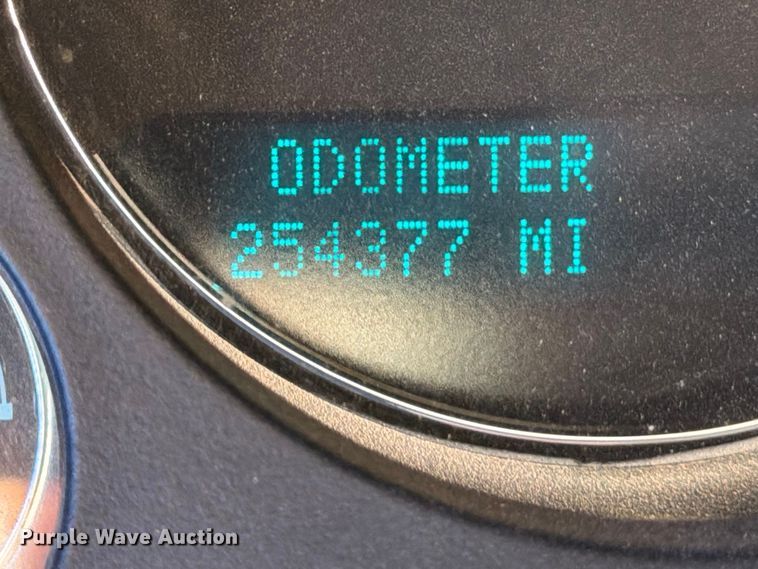 image for item FB8338 2013 Chevrolet Suburban SUV