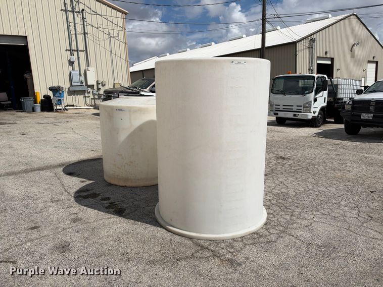 image for item FB8354 (2) poly tanks