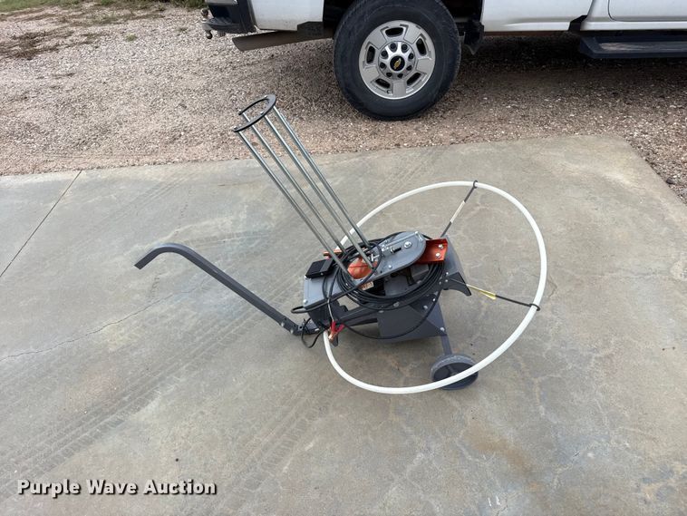 image for item FB8970 Clay pigeon thrower