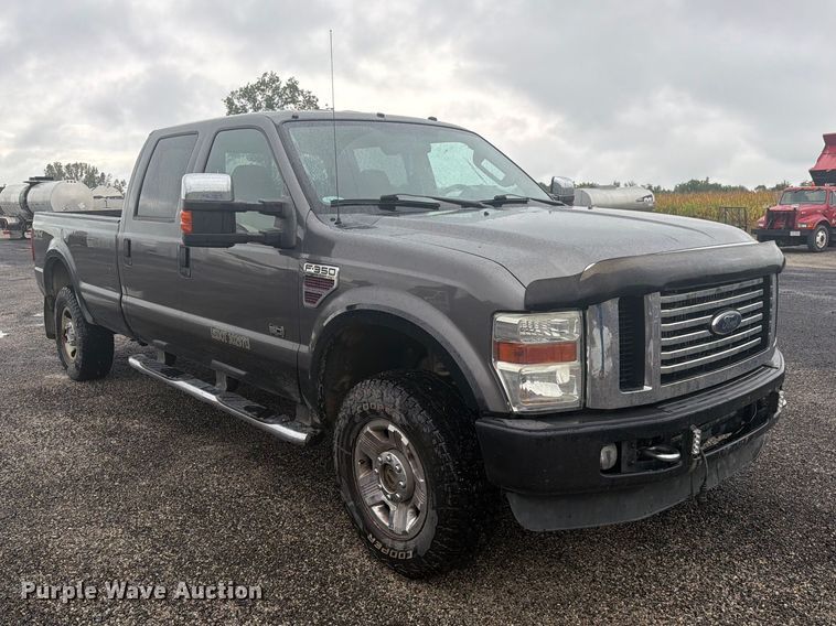 image for item FC3340 2008 Ford F350 Super Duty Crew Cab pickup truck