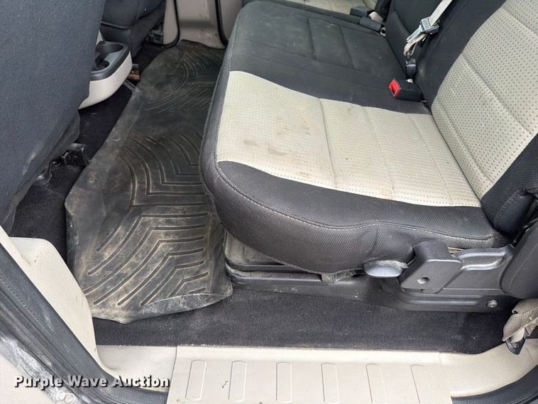 image for item FC3340 2008 Ford F350 Super Duty Crew Cab pickup truck