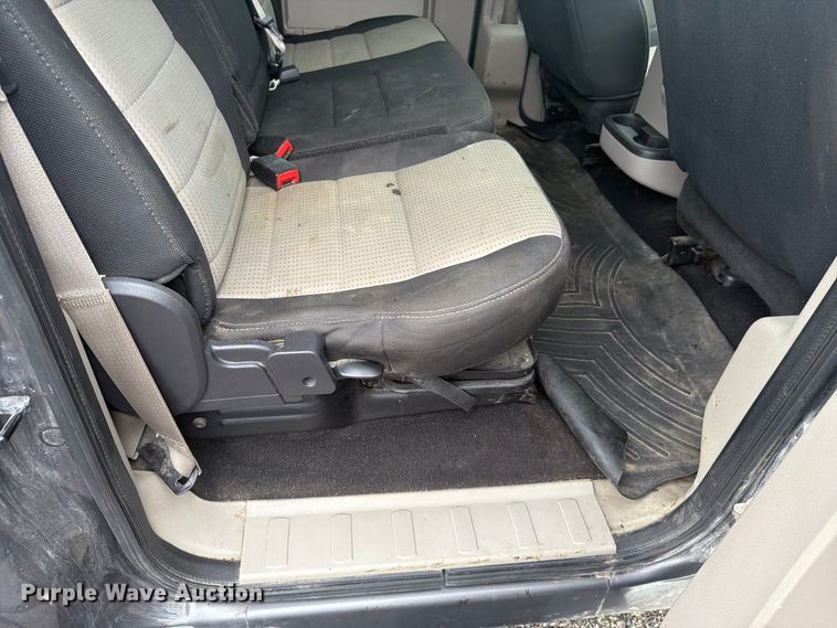 image for item FC3340 2008 Ford F350 Super Duty Crew Cab pickup truck