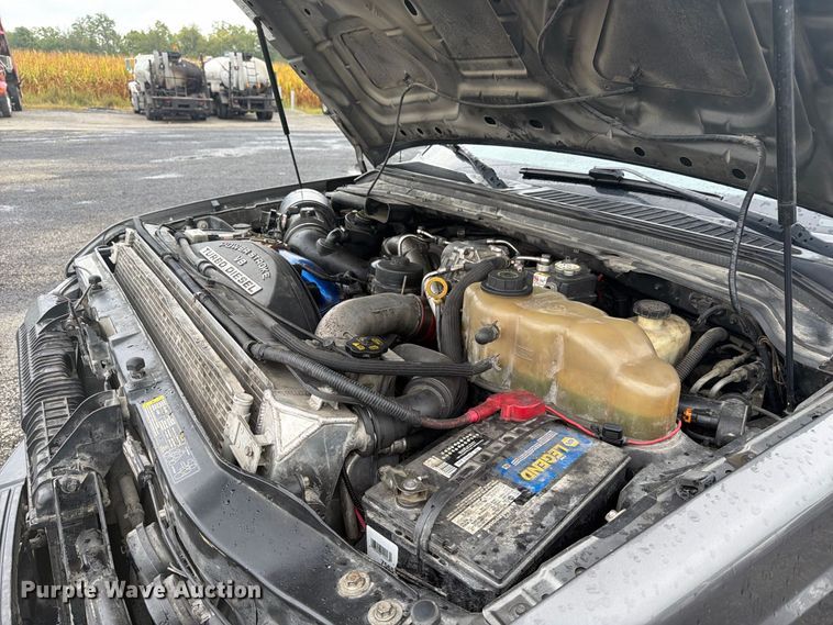 image for item FC3340 2008 Ford F350 Super Duty Crew Cab pickup truck