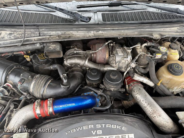 image for item FC3340 2008 Ford F350 Super Duty Crew Cab pickup truck
