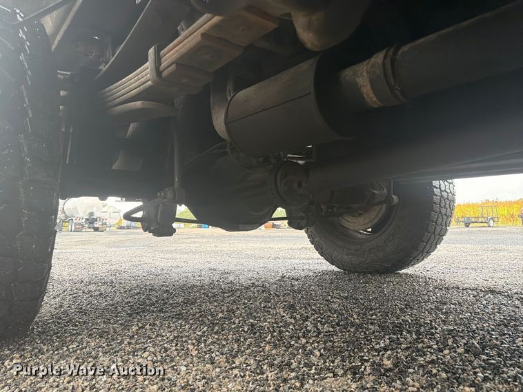 image for item FC3340 2008 Ford F350 Super Duty Crew Cab pickup truck