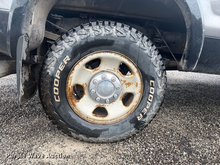 image for item FC3340 2008 Ford F350 Super Duty Crew Cab pickup truck