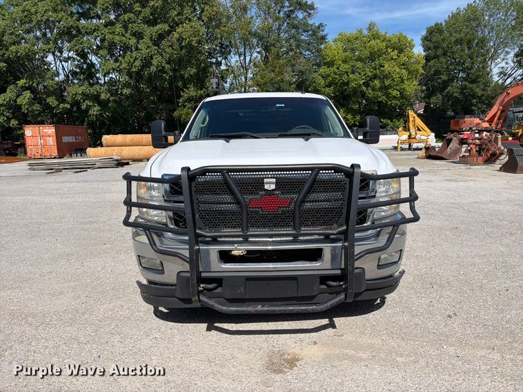image for item FC3345 2012 Chevrolet Silverado 3500HD Ext. Cab utility bed pickup truck