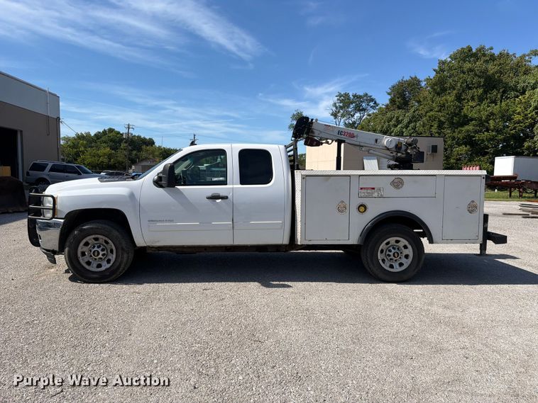 image for item FC3345 2012 Chevrolet Silverado 3500HD Ext. Cab utility bed pickup truck