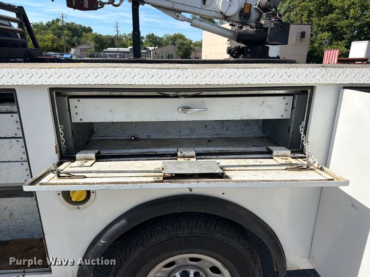 image for item FC3345 2012 Chevrolet Silverado 3500HD Ext. Cab utility bed pickup truck