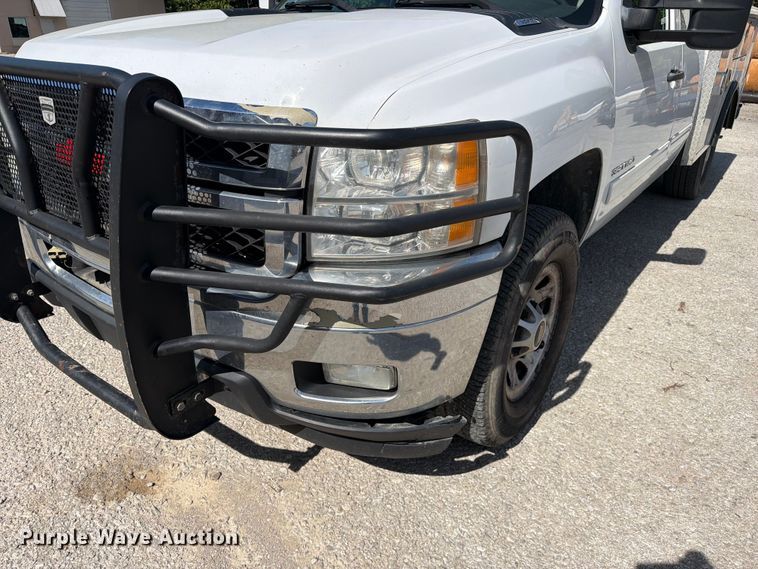 image for item FC3345 2012 Chevrolet Silverado 3500HD Ext. Cab utility bed pickup truck
