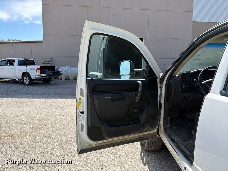 image for item FC3345 2012 Chevrolet Silverado 3500HD Ext. Cab utility bed pickup truck