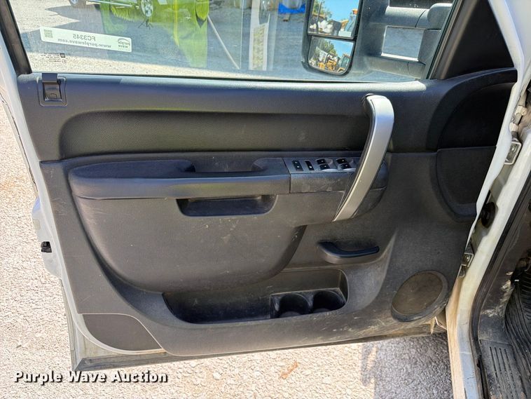 image for item FC3345 2012 Chevrolet Silverado 3500HD Ext. Cab utility bed pickup truck