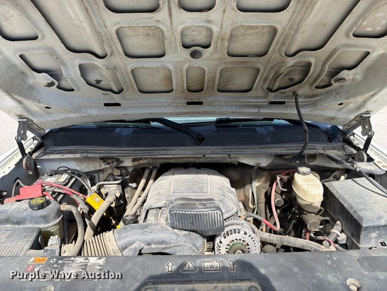 image for item FC3345 2012 Chevrolet Silverado 3500HD Ext. Cab utility bed pickup truck