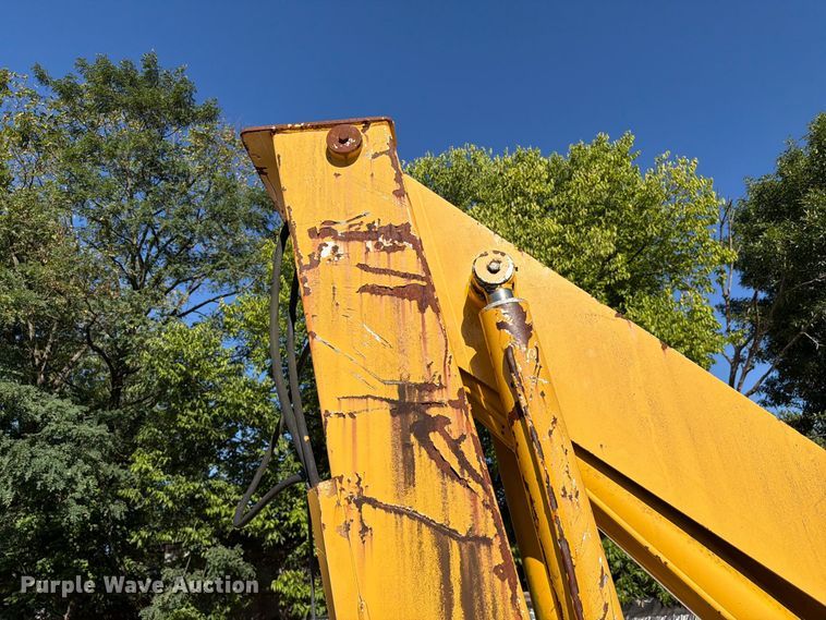 image for item FC3347 IMT 9000 Series crane