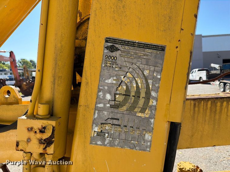 image for item FC3347 IMT 9000 Series crane
