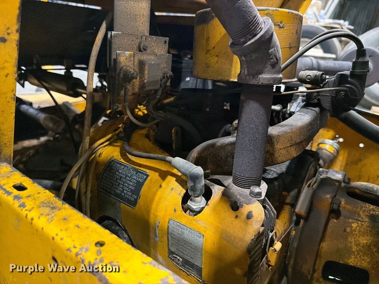 image for item FC3353 Hustler 275 lawn mower