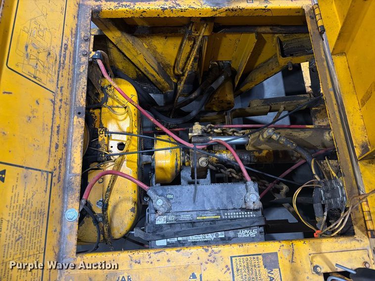 image for item FC3353 Hustler 275 lawn mower