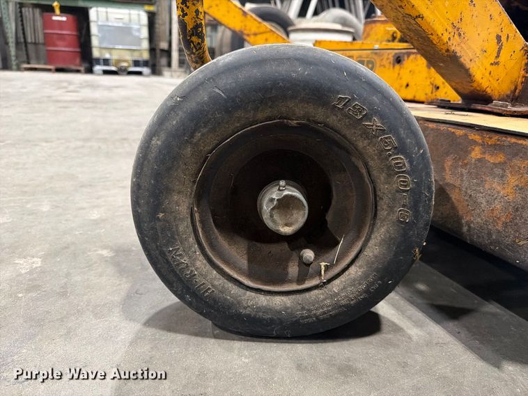 image for item FC3353 Hustler 275 lawn mower