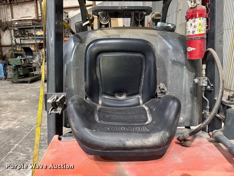 image for item FC3355 Toyota 7FGU25 forklift