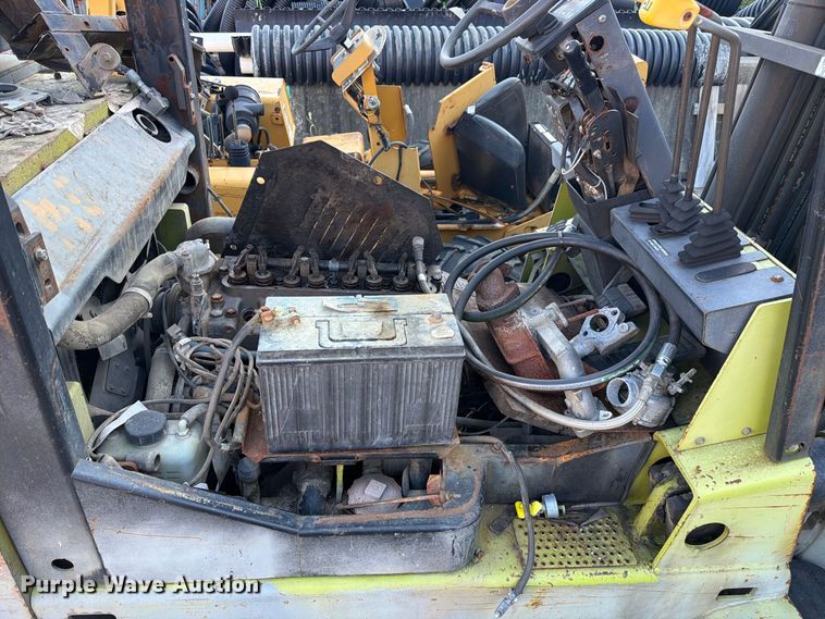 image for item FC3355 Toyota 7FGU25 forklift