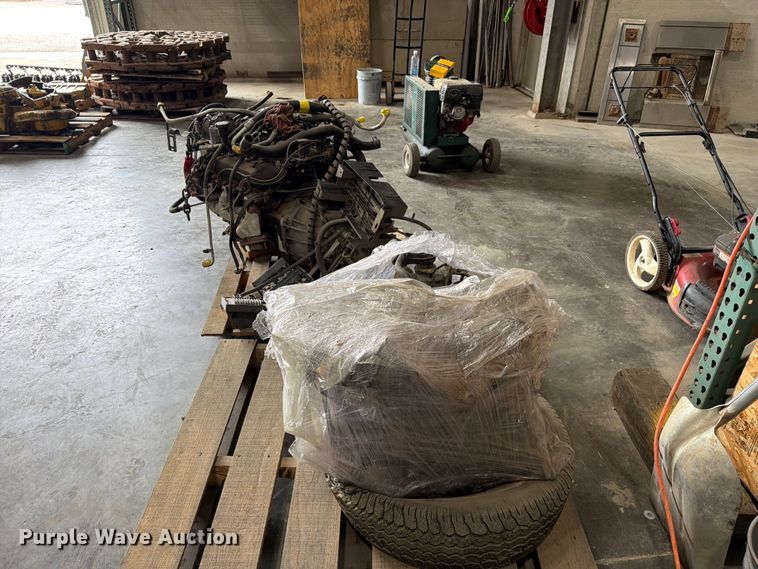image for item FC3368 (2) Engines